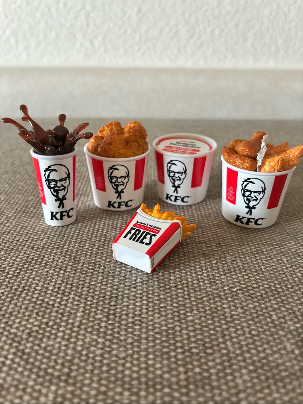 KFC Miniature Red & White Fast Food Toy Set